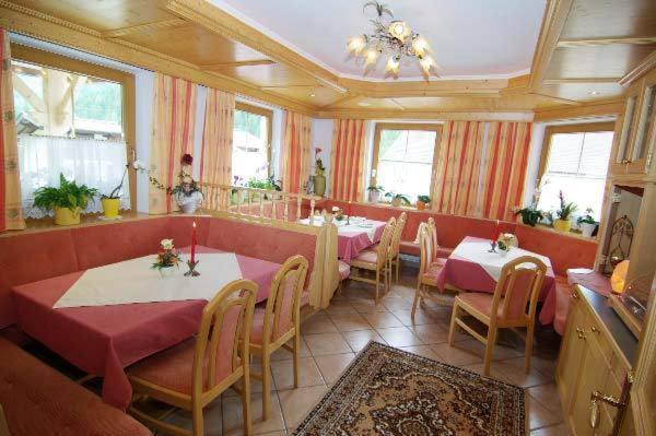 Haus Dorfblick Hotel Gerlos Exterior photo