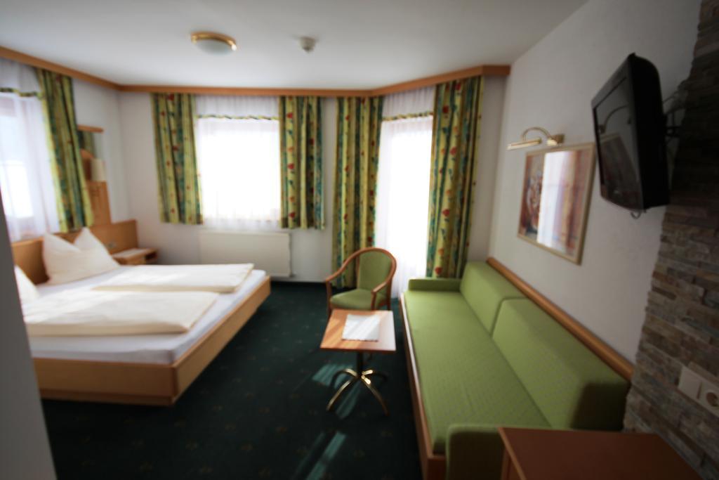 Haus Dorfblick Hotel Gerlos Exterior photo