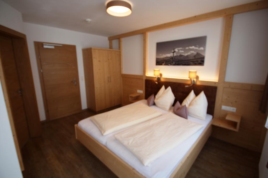 Haus Dorfblick Hotel Gerlos Exterior photo