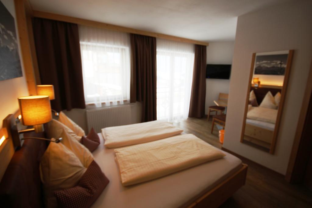 Haus Dorfblick Hotel Gerlos Exterior photo