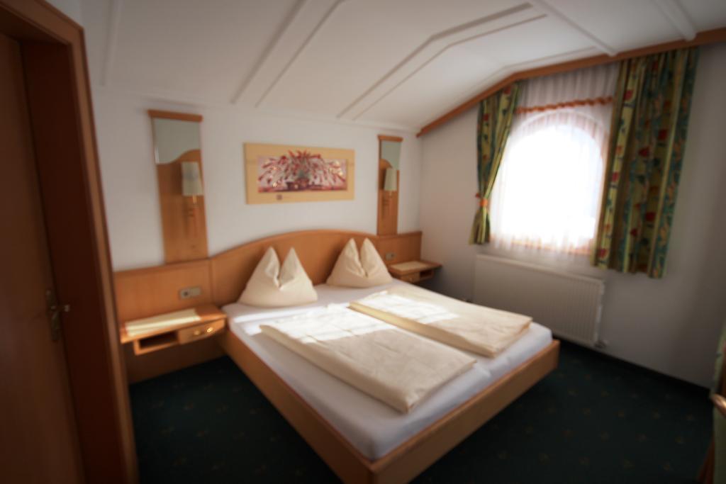 Haus Dorfblick Hotel Gerlos Exterior photo