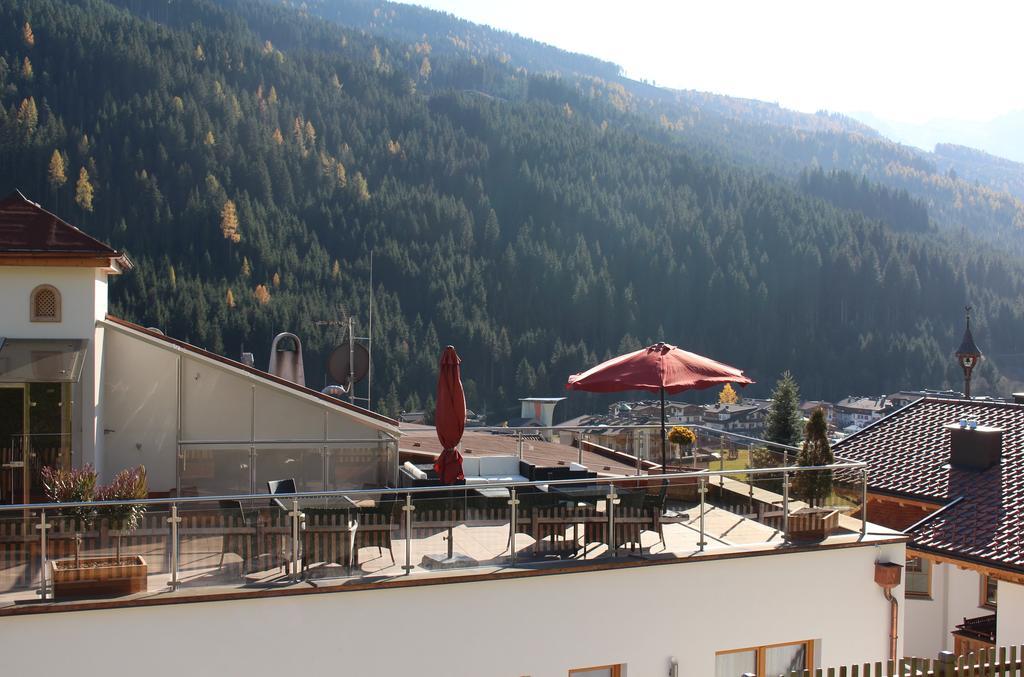 Haus Dorfblick Hotel Gerlos Exterior photo