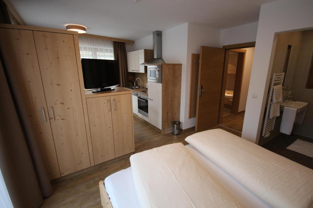 Haus Dorfblick Hotel Gerlos Exterior photo
